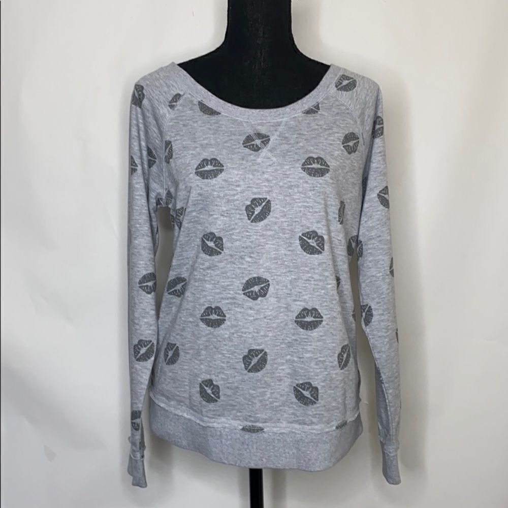 Isaac Mizrahi woman’s sweater